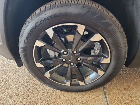 Used 2025 Chevrolet Equinox RS w/ Safety and Technology Package image 24