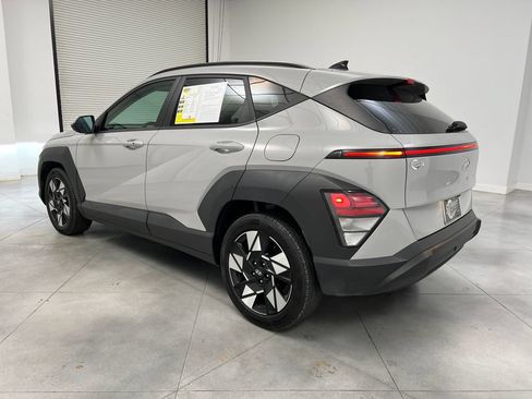 Used 2024 Hyundai Kona SEL FWD image 6
