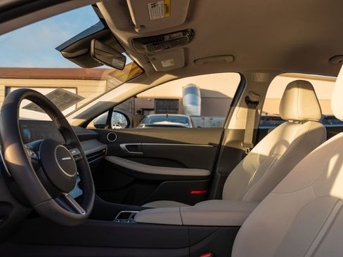 Used 2025 Hyundai Sonata SEL image 23