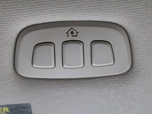Used 2023 Lincoln Corsair FWD w/ Equipment Group 101A image 59