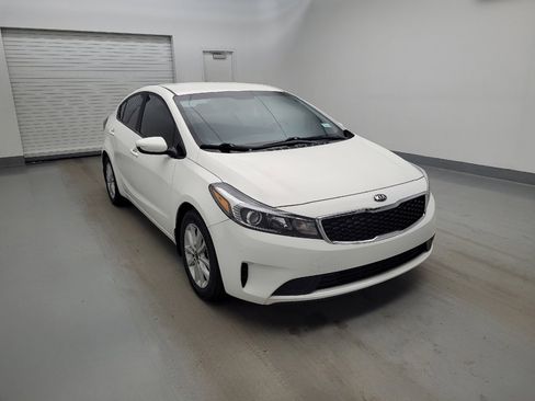 Used 2017 Kia Forte S FWD image 13