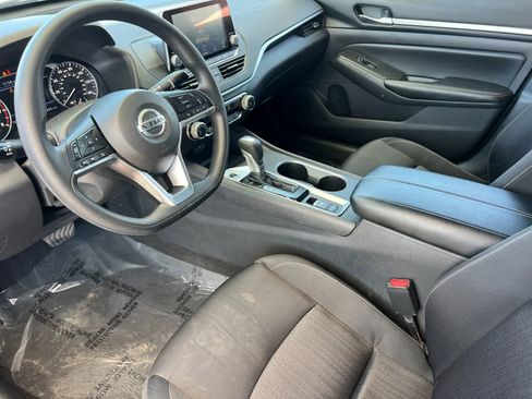 Used 2022 Nissan Altima 2.5 SV image 12