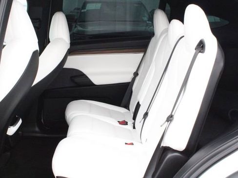 Used 2023 Tesla Model X AWD/4WD image 34