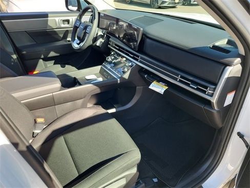 New 2026 Hyundai Santa Fe SE image 16