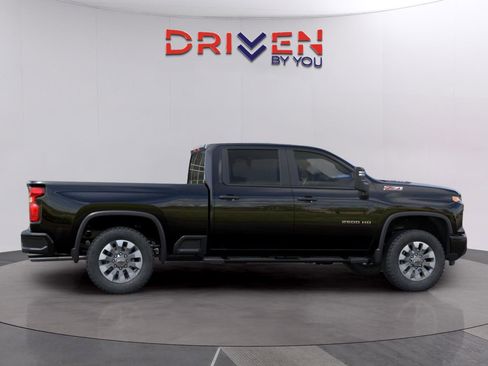 New 2026 Chevrolet Silverado 2500 Custom w/ Custom Value Package image 5