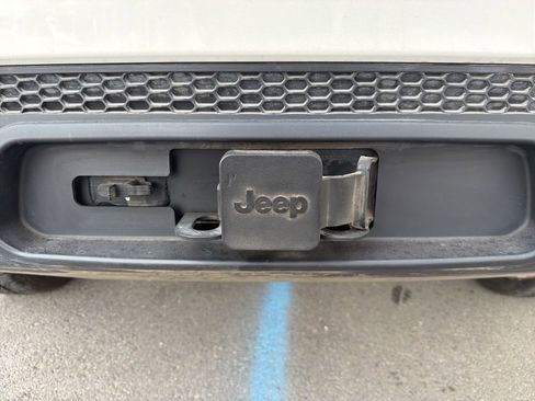 Used 2017 Jeep Compass Latitude w/ Popular Equipment Group AWD/4WD image 27