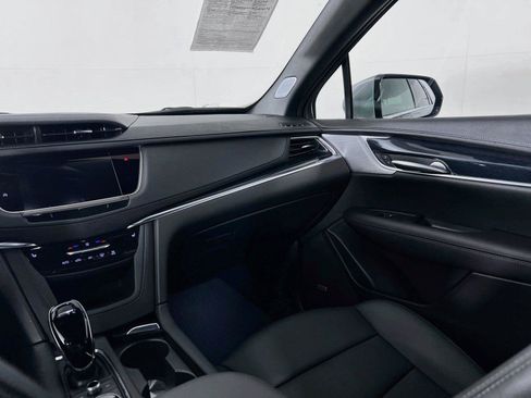 Used 2024 Cadillac XT5 Premium Luxury AWD/4WD image 24