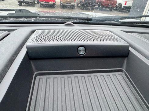 Used 2022 Ford F250 Lariat w/ Tremor Off-Road Package image 26