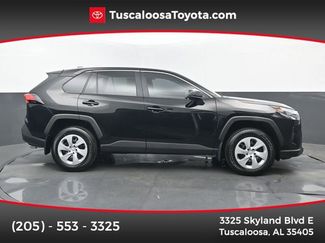 Used 2025 Toyota RAV4 LE AWD/4WD video 1