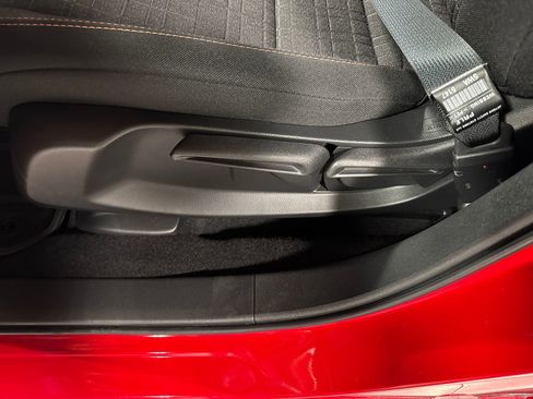 Certified 2026 Honda HR-V Sport image 15