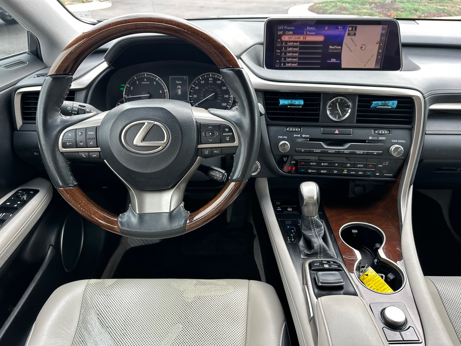Used 2017 Lexus RX 350 FWD w/ Premium Package image 19