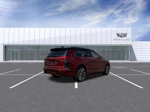 Certified 2026 Cadillac Vistiq Platinum w/ LPO, Floor Liner Package AWD/4WD image 3