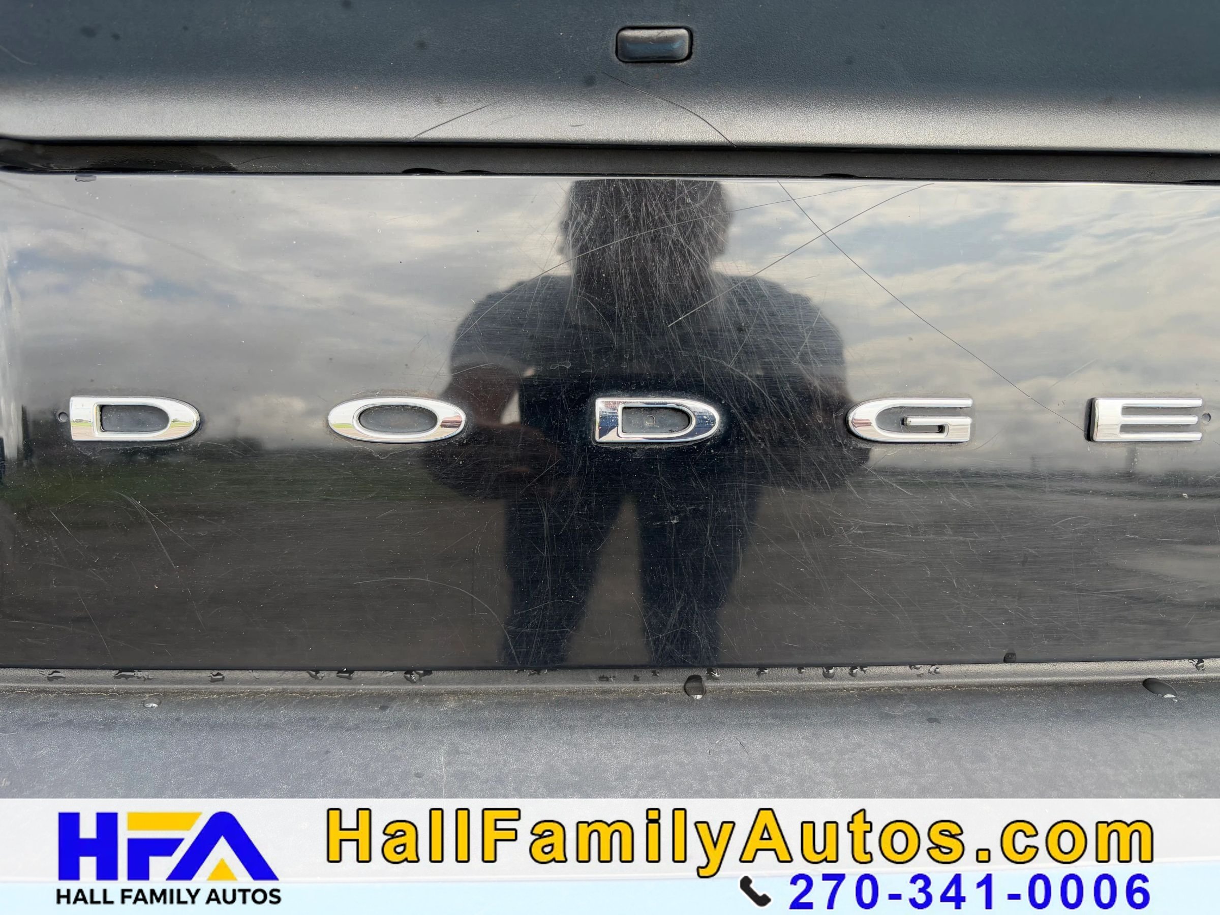 Used 2015 Dodge Challenger R/T RWD image 5