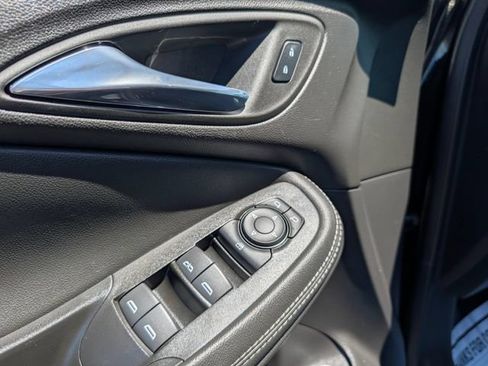 Used 2023 Buick Encore GX Select w/ Sport Touring Package AWD/4WD image 15