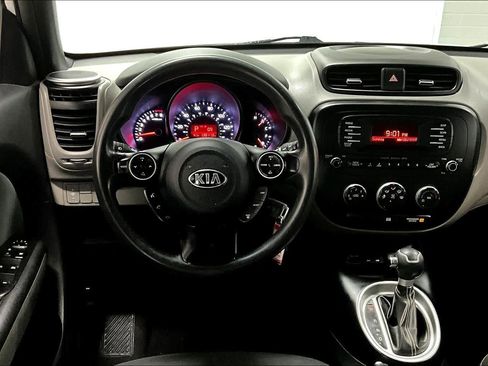 Used 2014 Kia Soul + image 13