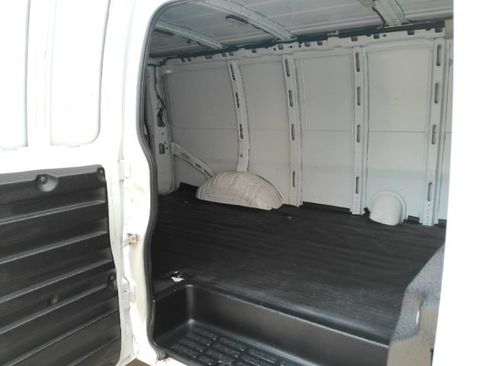 Used 2020 Chevrolet Express 2500 w/ Driver Convenience Package RWD image 7
