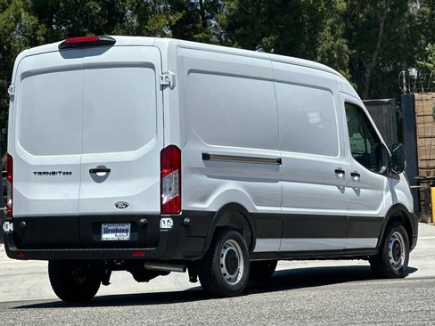 New 2026 Ford Transit 250 148 Medium Roof RWD image 4