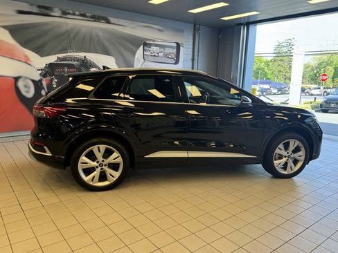 Used 2023 Audi Q4 e-tron Premium Plus w/ Premium Plus AWD/4WD image 4
