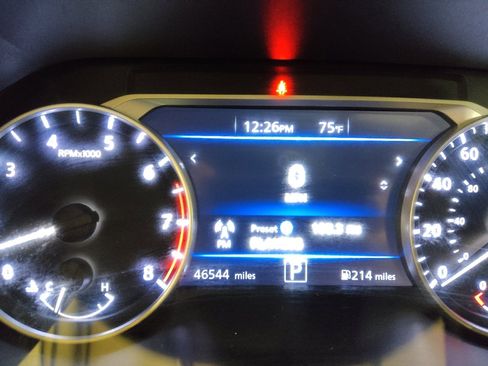 Used 2023 Nissan Sentra SV FWD image 23