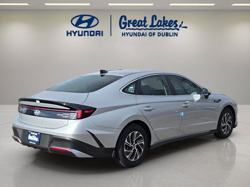 New 2026 Hyundai Sonata Blue FWD image 5