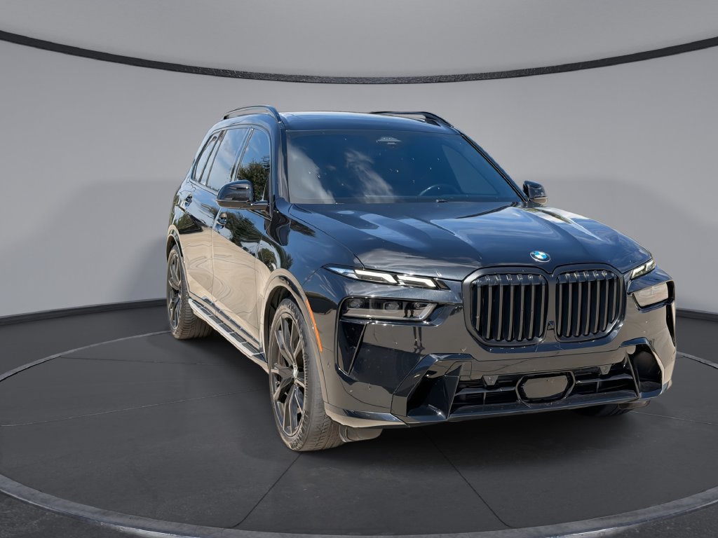 Used 2025 BMW X7 xDrive40i w/ M Sport Package AWD/4WD image 12