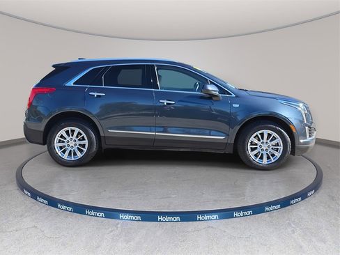 Used 2019 Cadillac XT5 FWD image 3