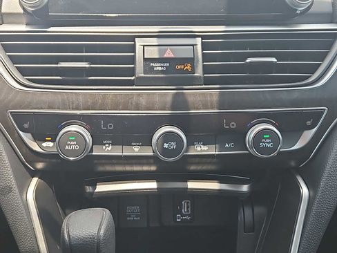Used 2020 Honda Accord EX image 17