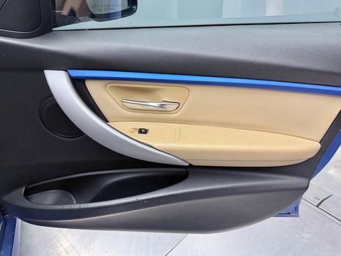 Used 2017 BMW 330i xDrive Sedan image 16