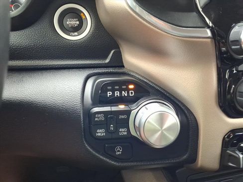 Used 2019 RAM 1500 Laramie image 32