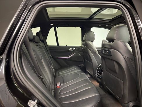 Used 2021 BMW X5 xDrive40i w/ M Sport Package image 33