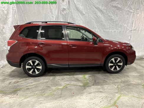 Used 2017 Subaru Forester 2.5i Premium image 14