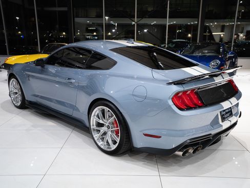 Used 2022 Ford Mustang Shelby GT500 RWD image 2