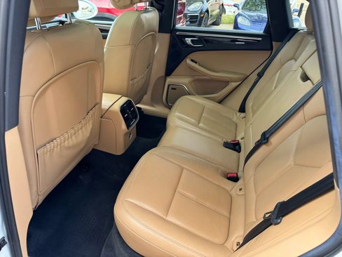 Used 2017 Porsche Macan S AWD/4WD image 18