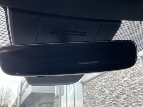 Used 2023 Toyota Corolla Cross XSE image 29