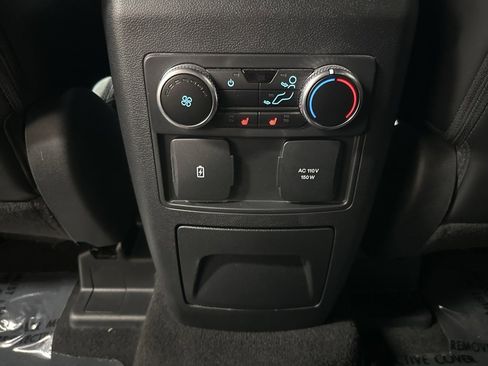 Used 2024 Ford Explorer Platinum w/ Technology Package image 35