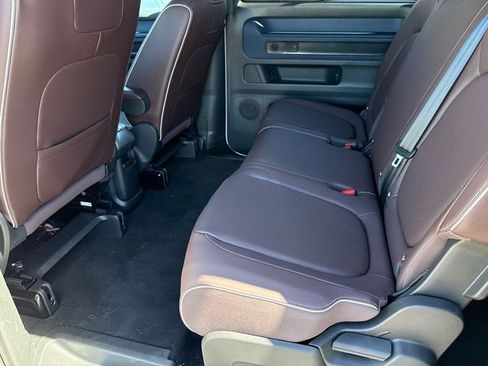 New 2025 Volkswagen ID. Buzz Pro S image 25