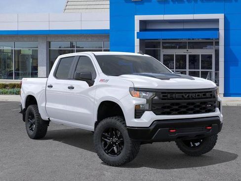New 2026 Chevrolet Silverado 1500 Custom Trail Boss w/ LPO, Dark Essentials Package AWD/4WD image 7