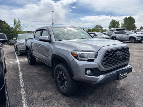 Used 2021 Toyota Tacoma TRD Off-Road w/ Technology Package AWD/4WD image 4