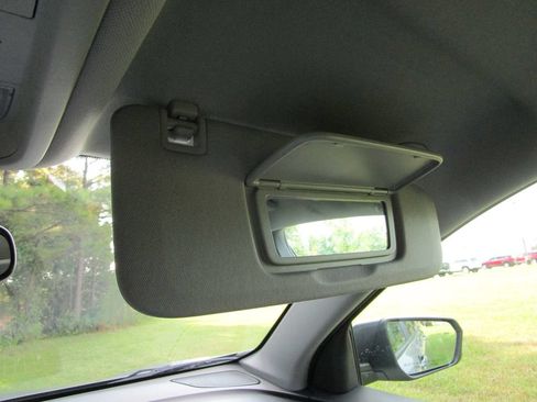 Used 2023 Chevrolet Equinox LS w/ LS Convenience Package FWD image 36