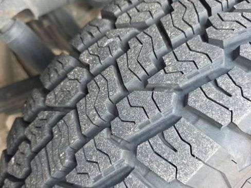 Used 2014 Toyota Tundra SR5 w/ SR5 Upgrade Package image 15