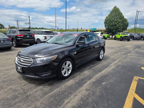 Used 2019 Ford Taurus SEL w/ Equipment Group 201A FWD image 3