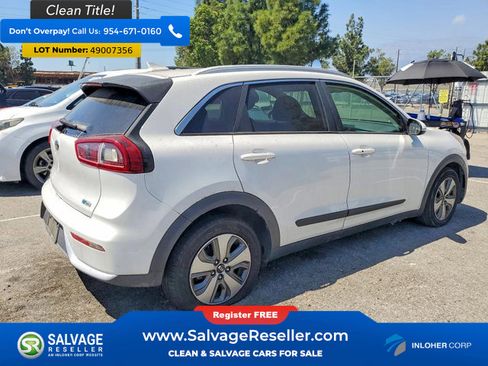 Used 2019 Kia Niro EX image 4
