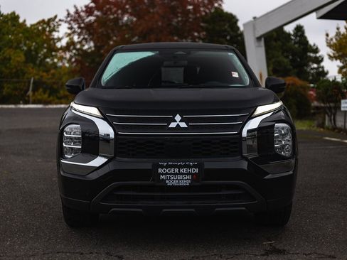 Used 2022 Mitsubishi Outlander ES image 5