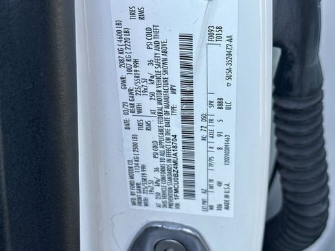 Used 2021 Ford Escape SE w/ SE Sport Appearance Package FWD image 29