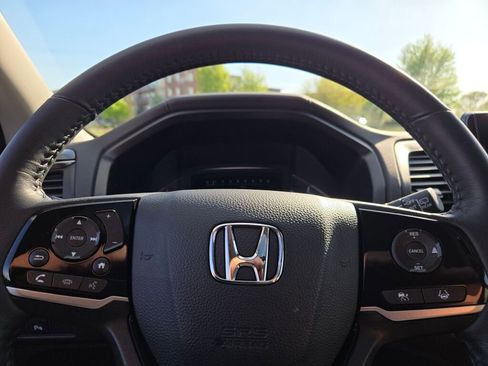 Used 2023 Honda Odyssey Touring image 33
