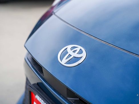 New 2026 Toyota Camry SE image 6