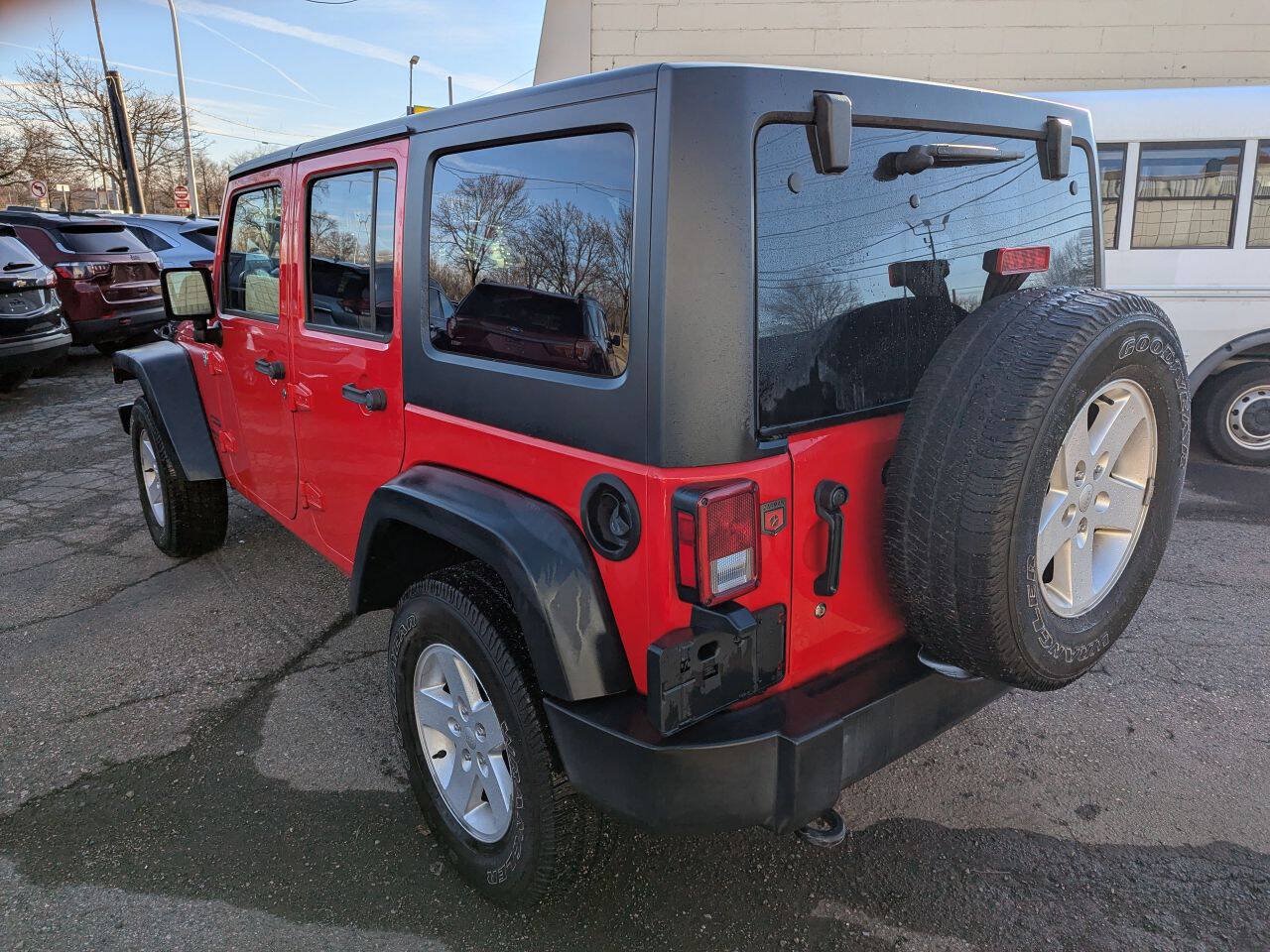 Used 2017 Jeep Wrangler Unlimited Sport w/ Quick Order Package 24S AWD/4WD image 5