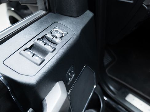 Used 2019 Ford F150 Platinum w/ Technology Package image 27