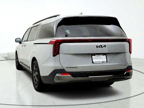 Used 2026 Kia Carnival SX Prestige FWD image 6