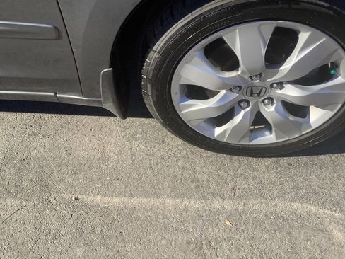 Used 2010 Honda Accord EX-L image 17